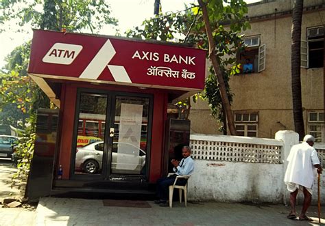 Are ATMs outside banks safe?