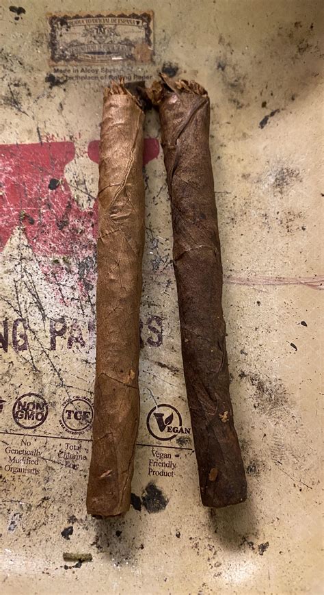 Are Backwoods the same as blunts?