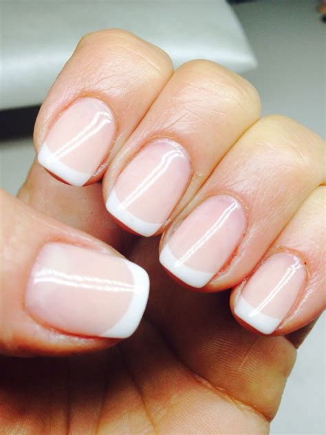 Are French tip nails attractive?