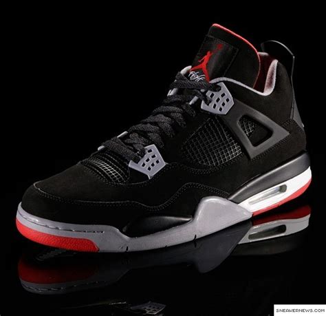 Are Jordan 4 breathable?