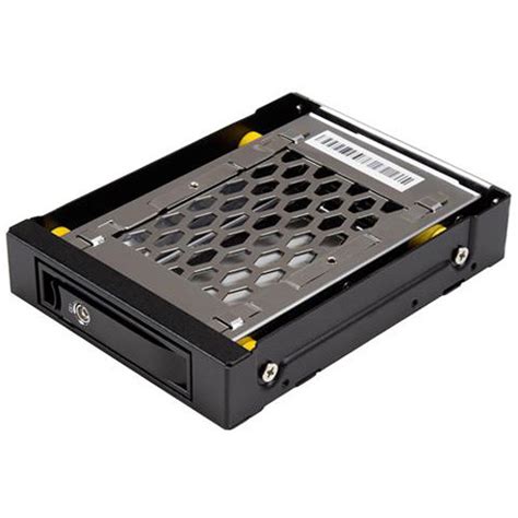 Are SATA ports hot swappable?