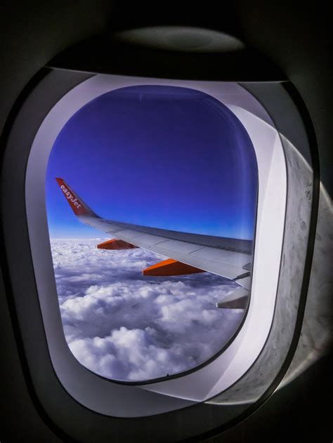 Are airplane windows UV?