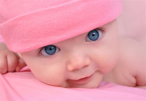 Are all babies born with blue eyes?