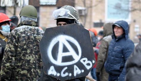 Are anarchists anti authoritarian?
