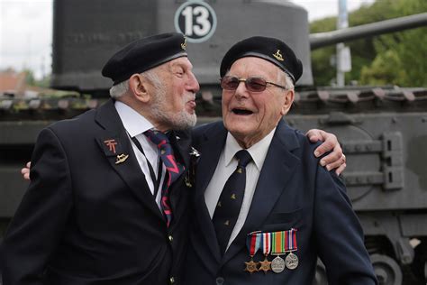 Are any D-Day veterans still alive?