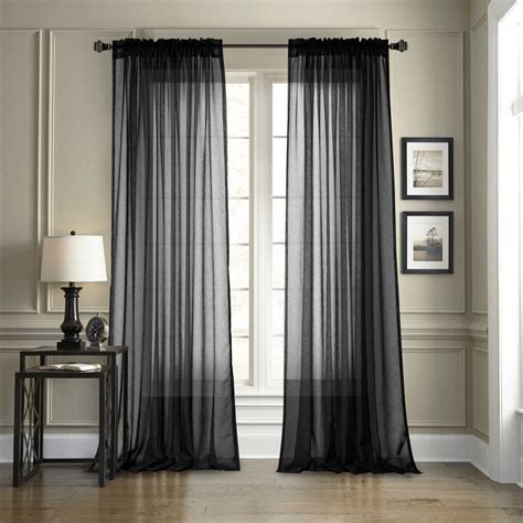 Are black curtains in fashion?