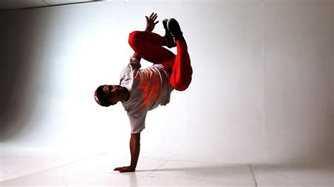 Are break dancers flexible?