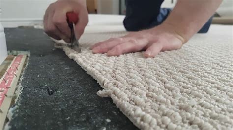Are carpet seams normal?