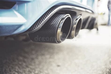 Are cars with 2 exhausts faster?