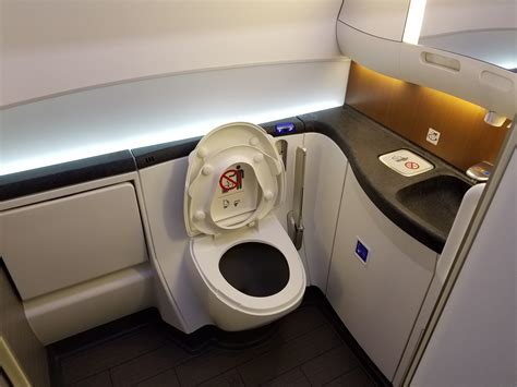 Are coach passengers allowed to use first class bathroom?