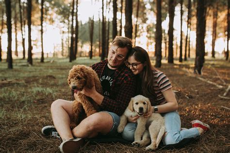 Are couples with dogs happier?