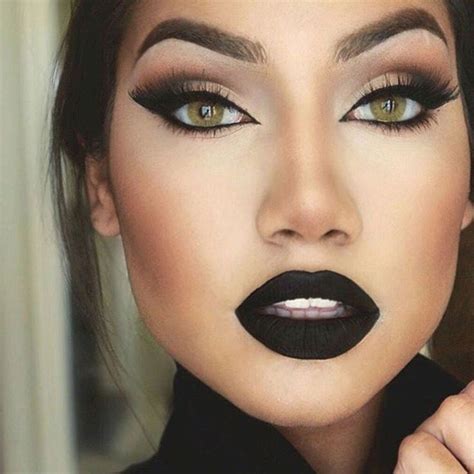 Are dark lipsticks out of style?