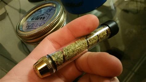 Are glass blunts healthy?