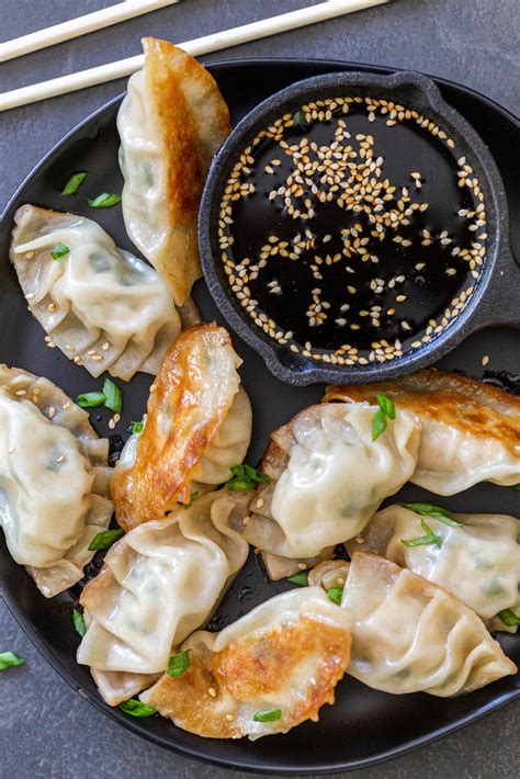 Are gyozas Japanese or Chinese?