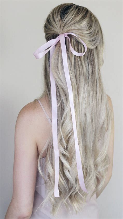 Are hair bows back in style 2024?