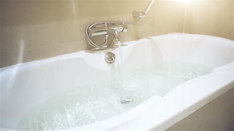 Are hot baths unhealthy?