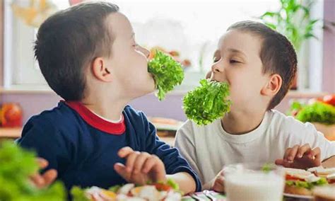 Are intelligent children more likely to become vegetarian?