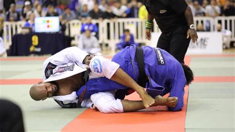 Are judo throws legal in IBJJF?