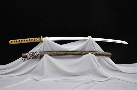 Are katanas illegal in the US?