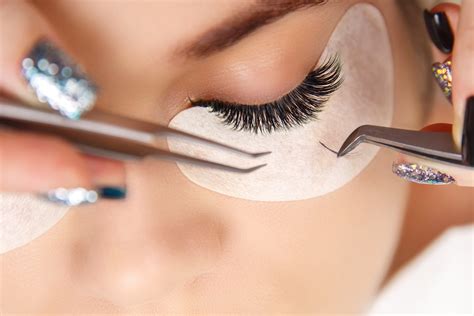 Are lash extensions going out of style?