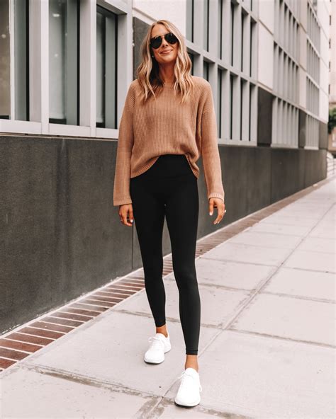 Are leggings out of style 2023?