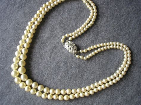 Are lotus pearls real?