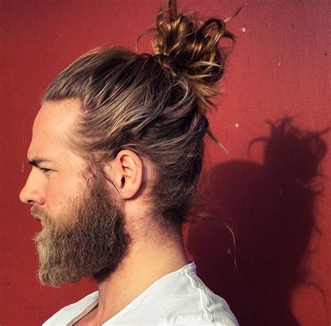 Are man buns attractive?