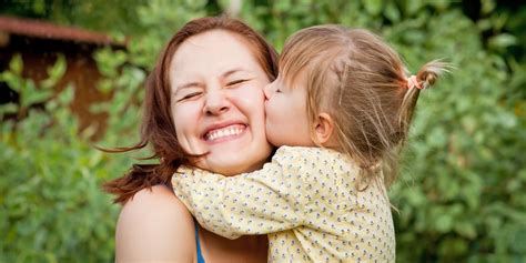 Are mothers happier with one child or more?