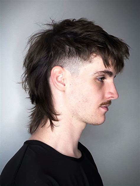 Are mullets for straight hair?
