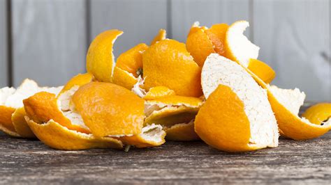Are orange peels in orange juice?