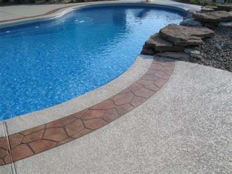 Are pavers hotter than concrete?