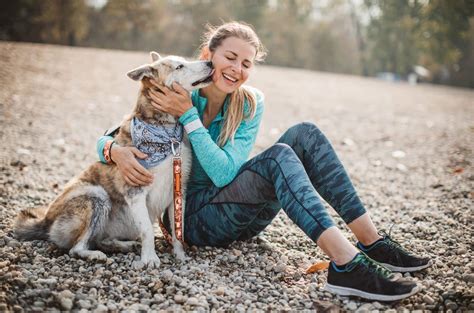 Are people with dogs happier?
