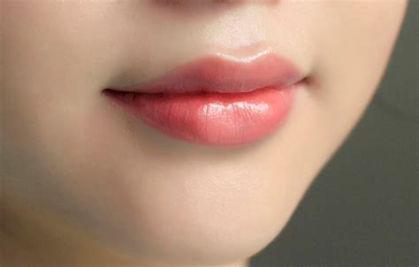 Are pink lips healthy?