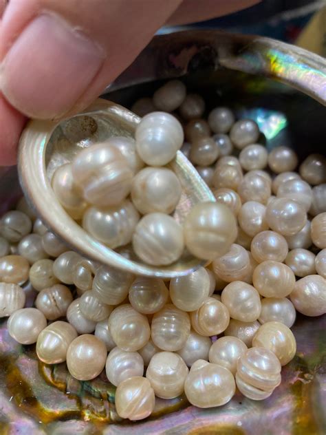 Are real pearls cold?