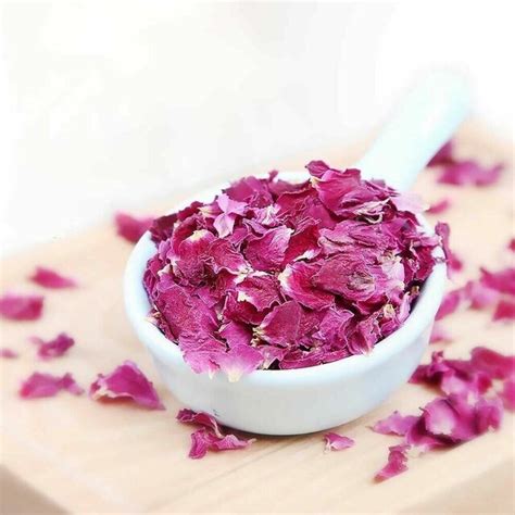 Are rose petals medicinal?