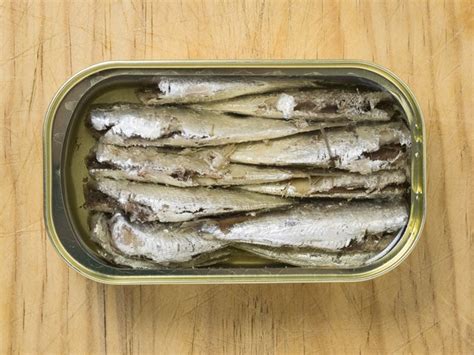 Are sardines better in water or oil?