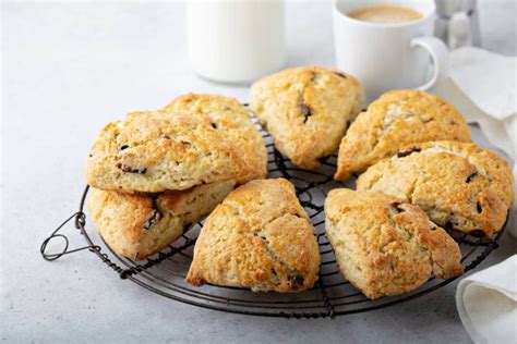 Are scones supposed to be chewy?