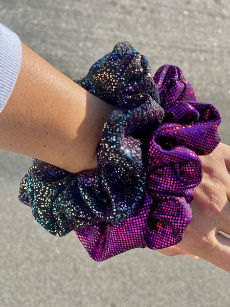 Are scrunchies better than hair ties?