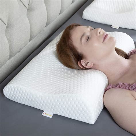 Are soft pillows bad for your neck?