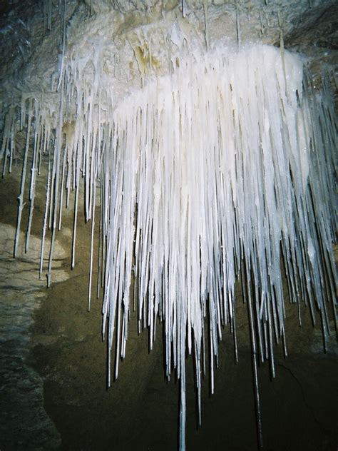 Are stalactites crystals?