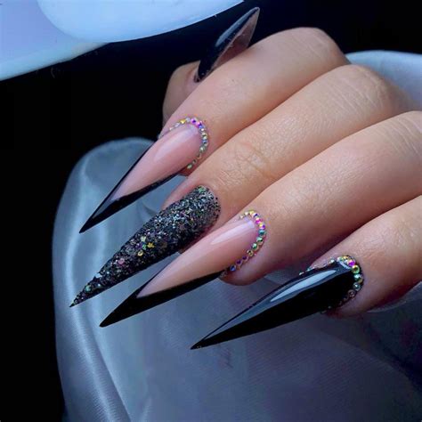 Are stiletto nails unprofessional?