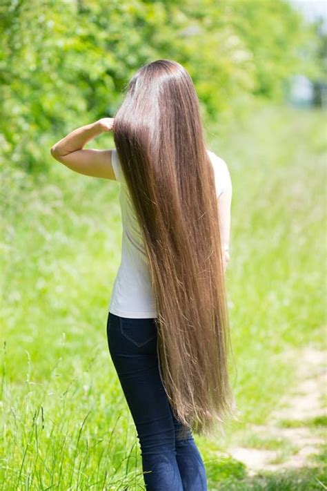 Are super long hair attractive?