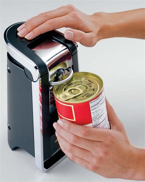 Are there different types of can openers?