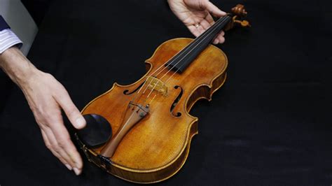 Are there fake Stradivarius?