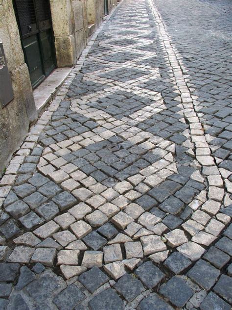 Are there sidewalks in Europe?
