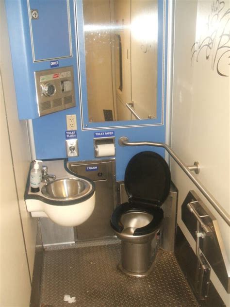 Are there toilets on commuter trains?