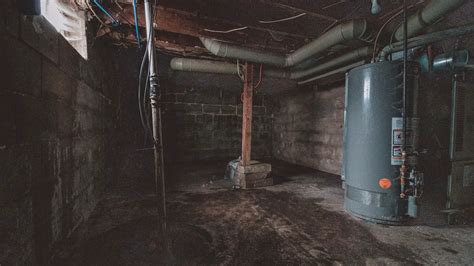 Are unfinished basements humid?