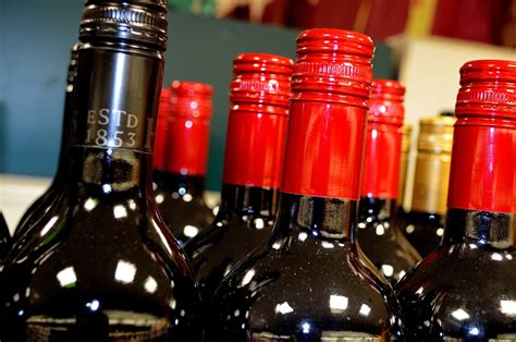 Are wine bottles lead free?