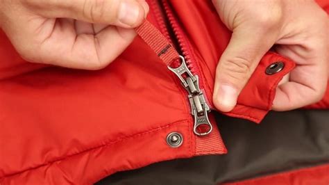 Are women's zippers opposite mens?