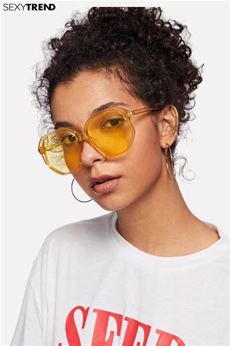 Are yellow lenses in style?
